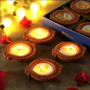 Clay Diya with Flower Petals (Set of 4)